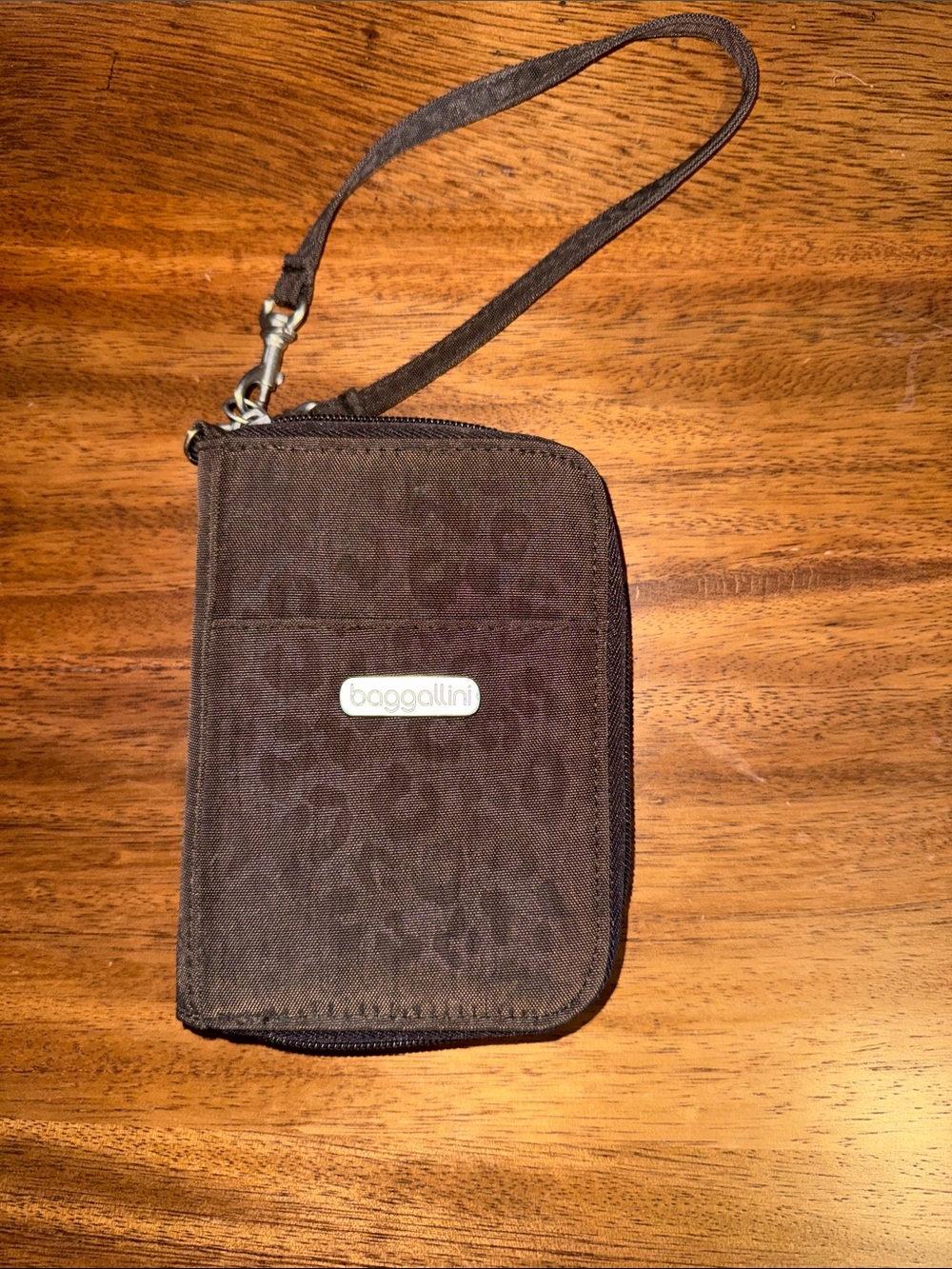 Baggallini Dark Brown Leopard-Print Wristlet Wallet